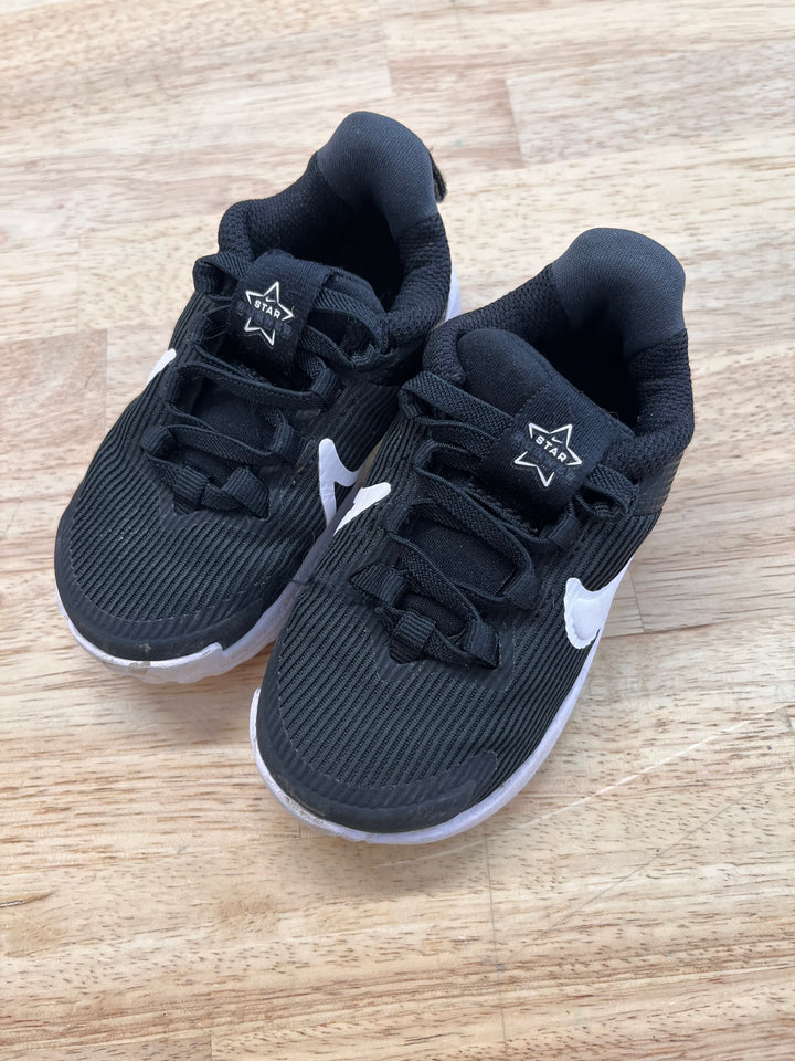 Nike Flex Runner Sneakers Size 6