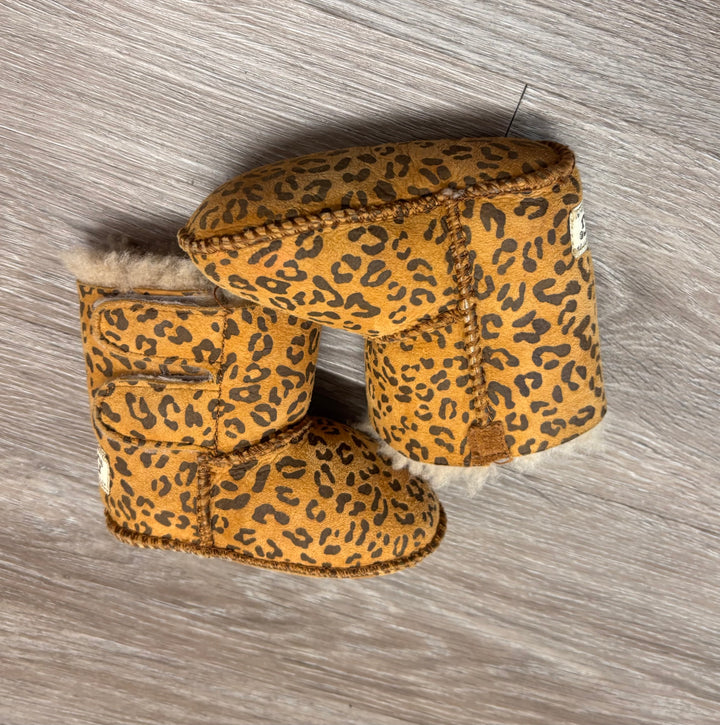 UGG 3–6M Baby Boots – Cheetah Print