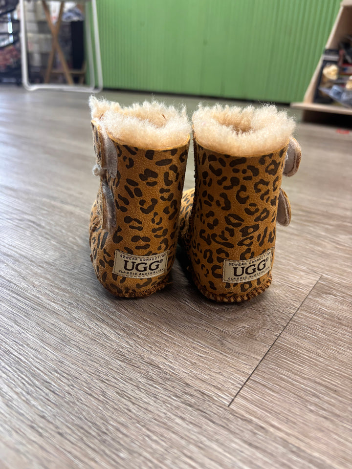 UGG 3–6M Baby Boots – Cheetah Print