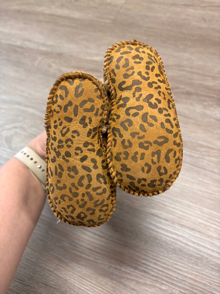 UGG 3–6M Baby Boots – Cheetah Print