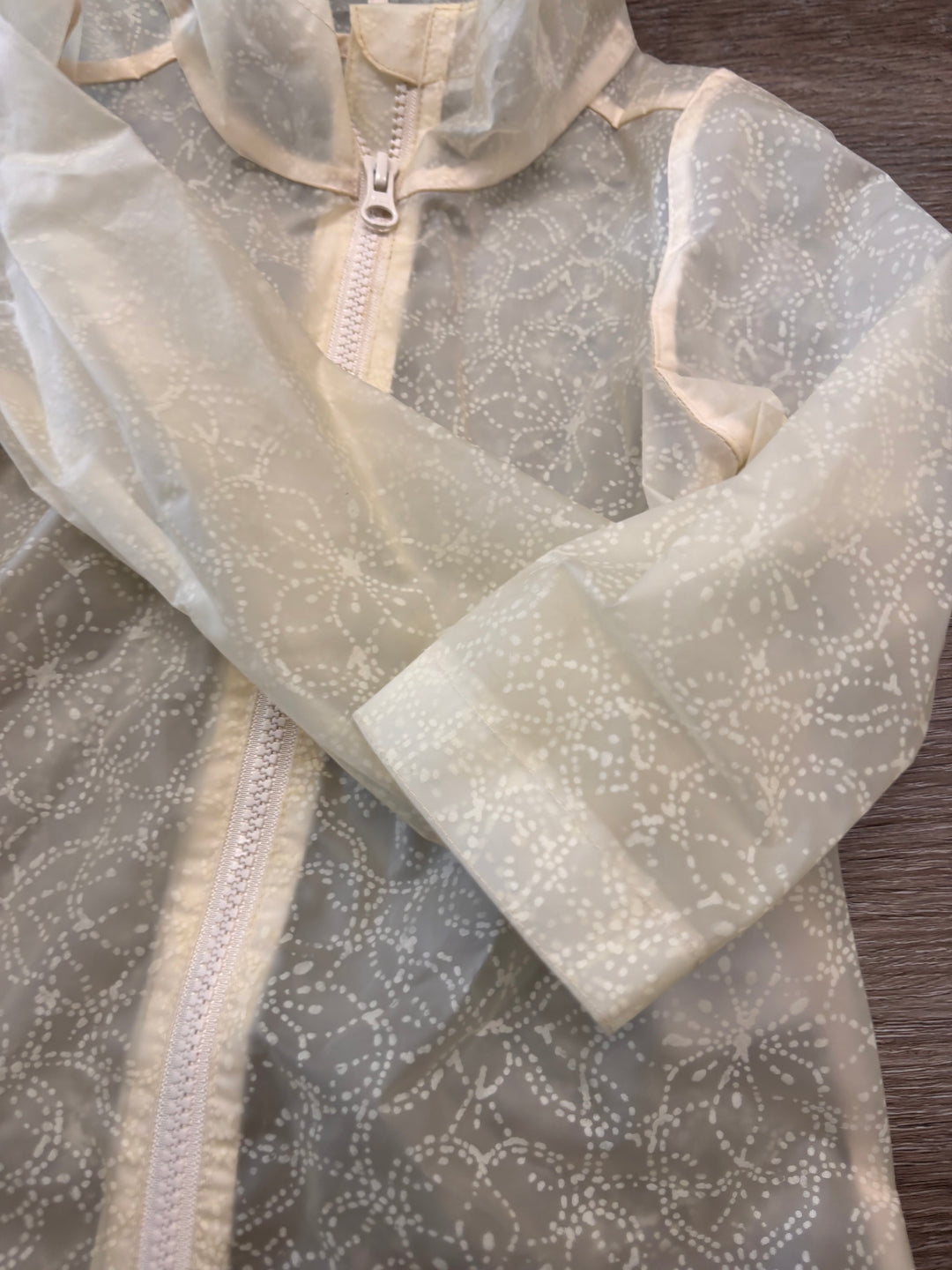 Old Navy 2T Rain Jacket – Clear with Floral Dot Print