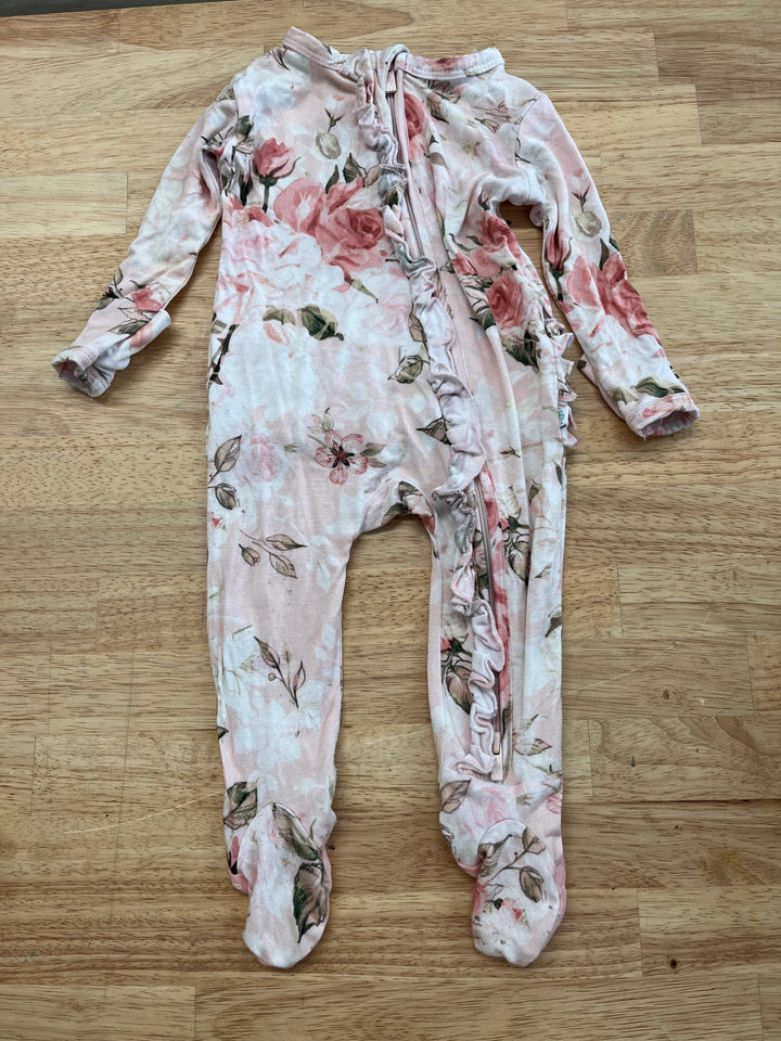 Posh Peanut 0–3M – Pink Floral Sleeper