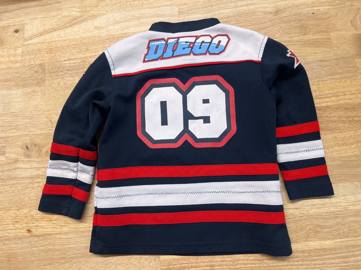 Nickelodeon Diego Hockey Jersey – Size 2 - Nest and Sprout - Consignment