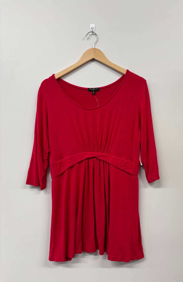 Mom & Co Maternity Top (Size XL, Red 3/4 Sleeve)