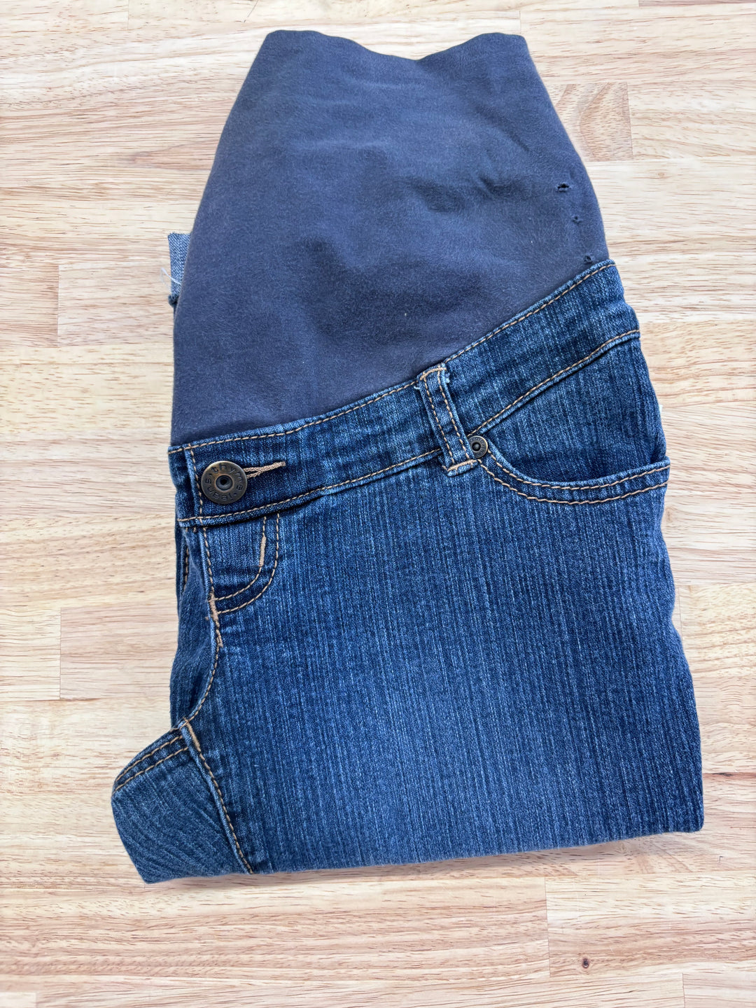 Thyme Maternity Shorts (Size 9, Medium Wash) | Imperfect