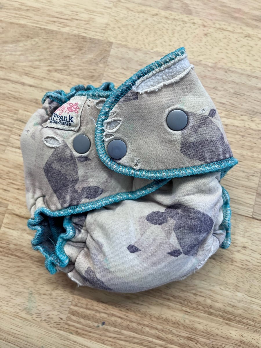 Lilly & Frank Petite Hybrid Cloth Diaper - Nest and Sprout - Consignment