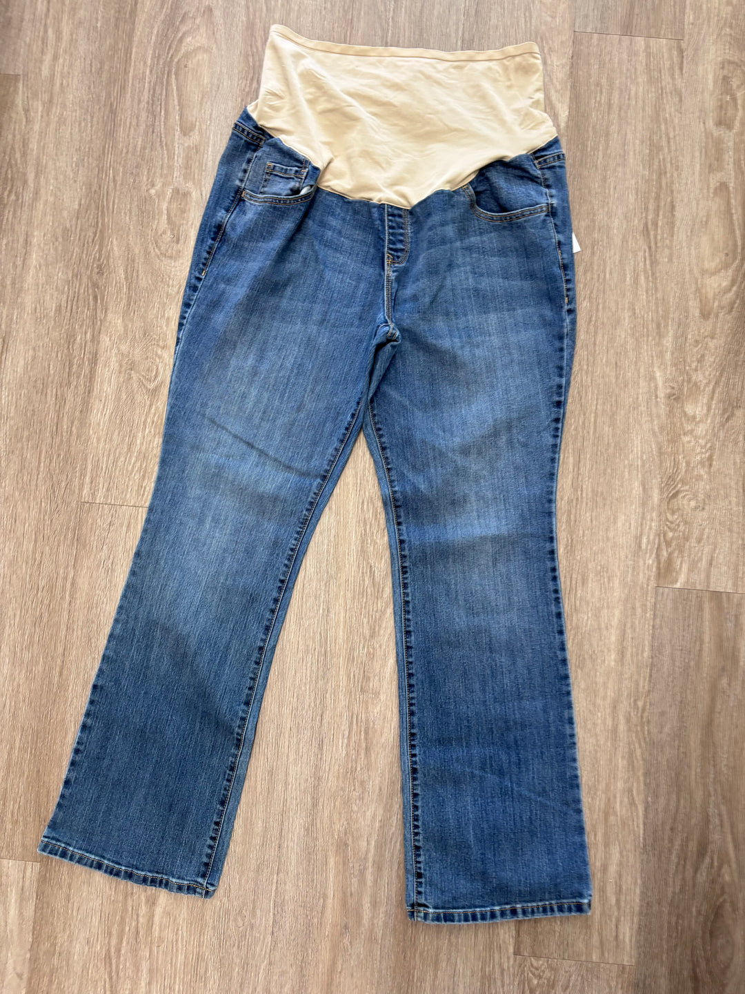 Old Navy Maternity Jeans (Size XXL, Light Wash Boot Cut)