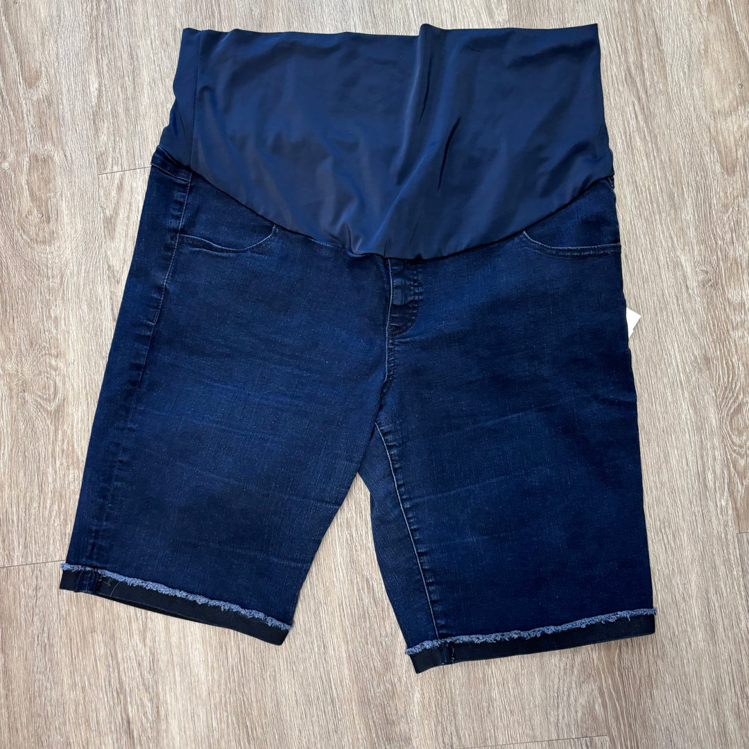 Insider Premium Denim Shorts (Size XXL, Dark Blue with Raw Edge)