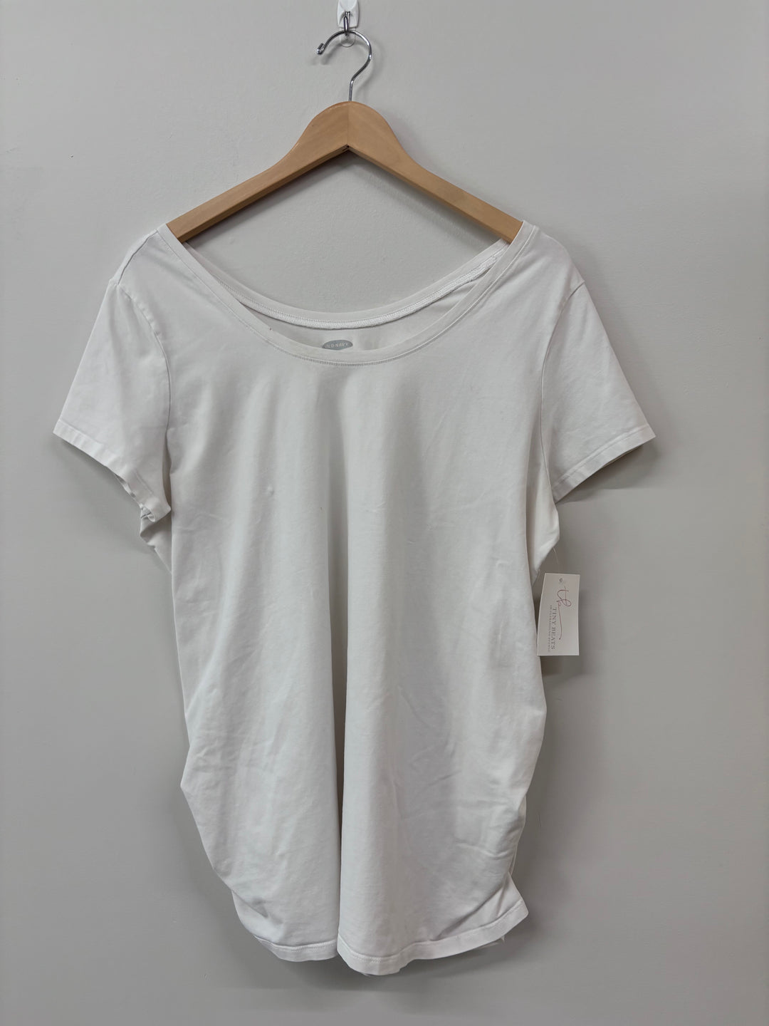 Old Navy Maternity Short Sleeve Shirt (Size XXL, White) | imperfect