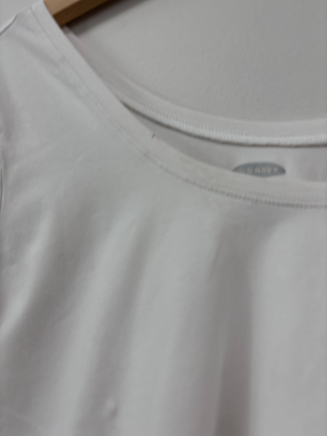 Old Navy Maternity Short Sleeve Shirt (Size XXL, White) | imperfect