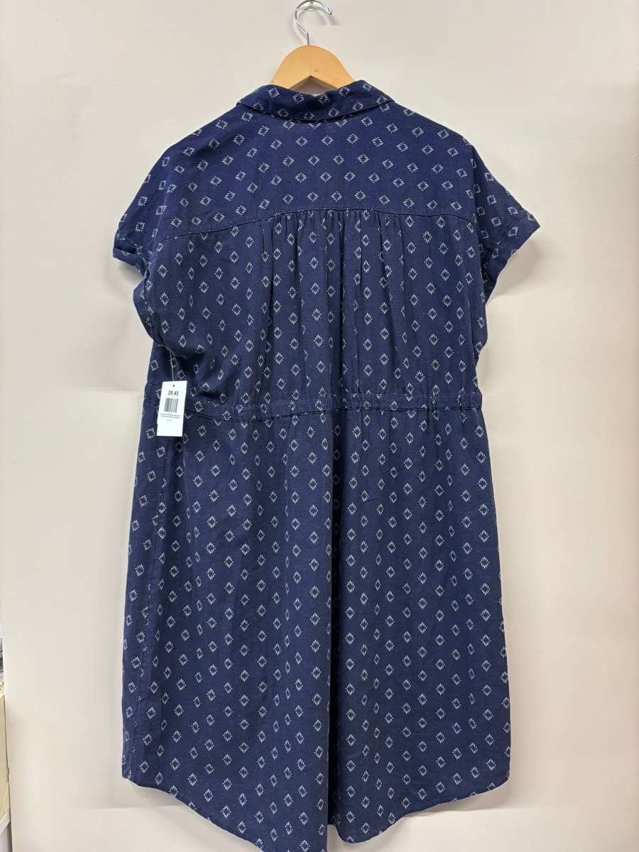 Old Navy Maternity Dress (Size XL, Blue with White Elements) - Nest and Sprout - Consignment
