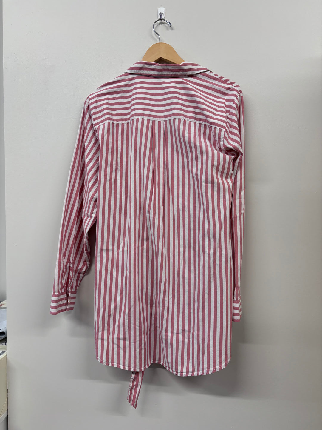 Old Navy Maternity Blouse (Size XXL, Pink Stripes)