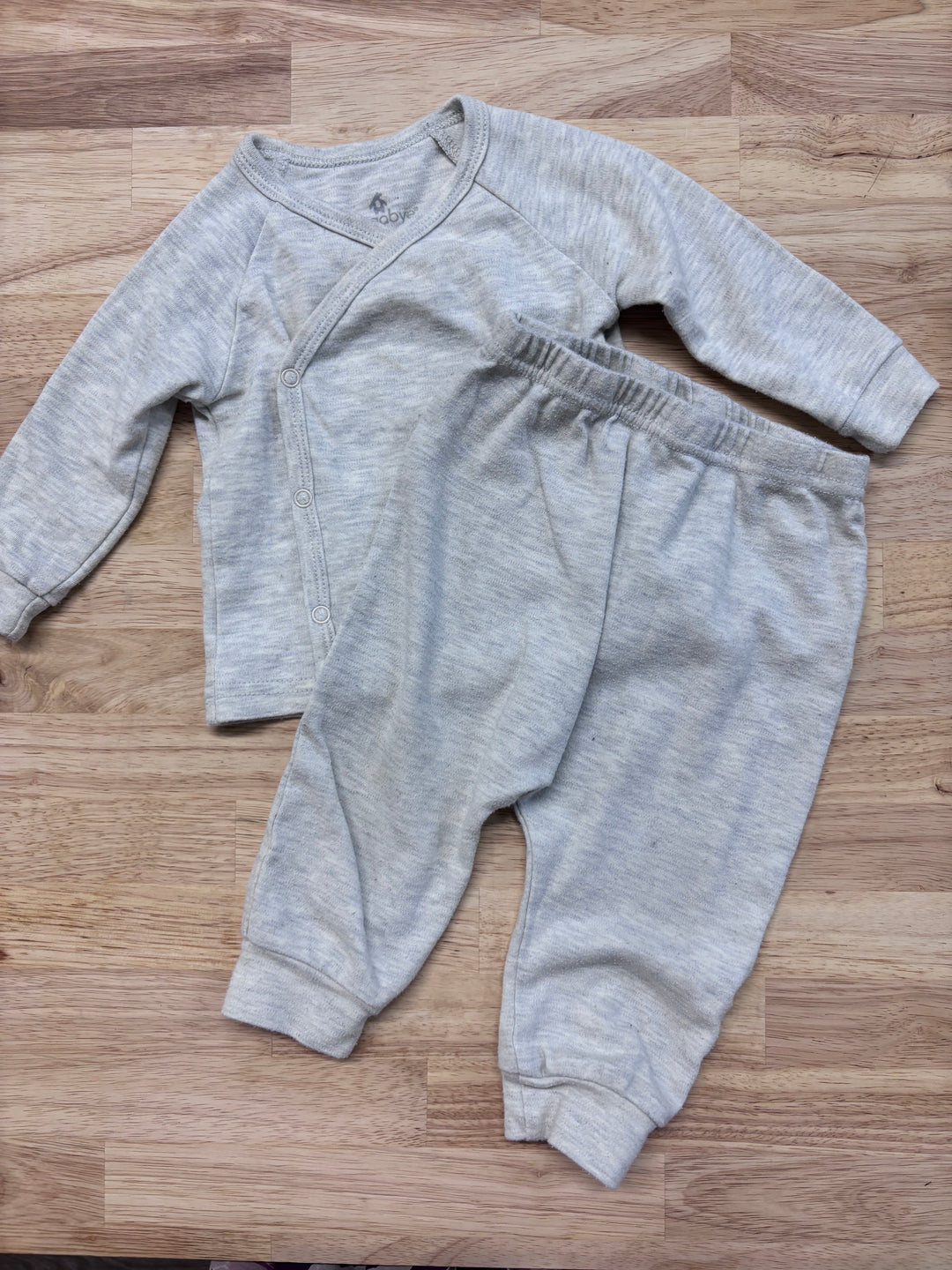 Snugabye 9 Month Set (Harem Pants and Kimono Shirt)