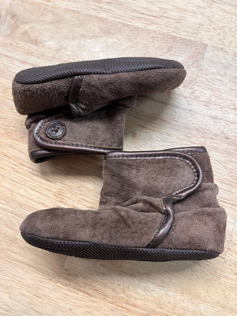 Robeez Soft Sole Booties – Brown (Size 2) - Nest and Sprout-Consignment