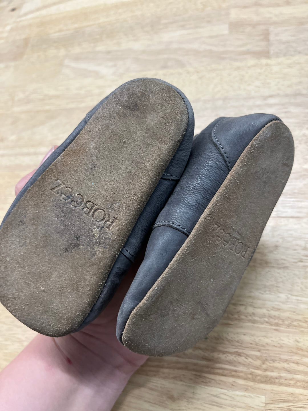 Robeez Soft Sole Sneakers – 18-24M