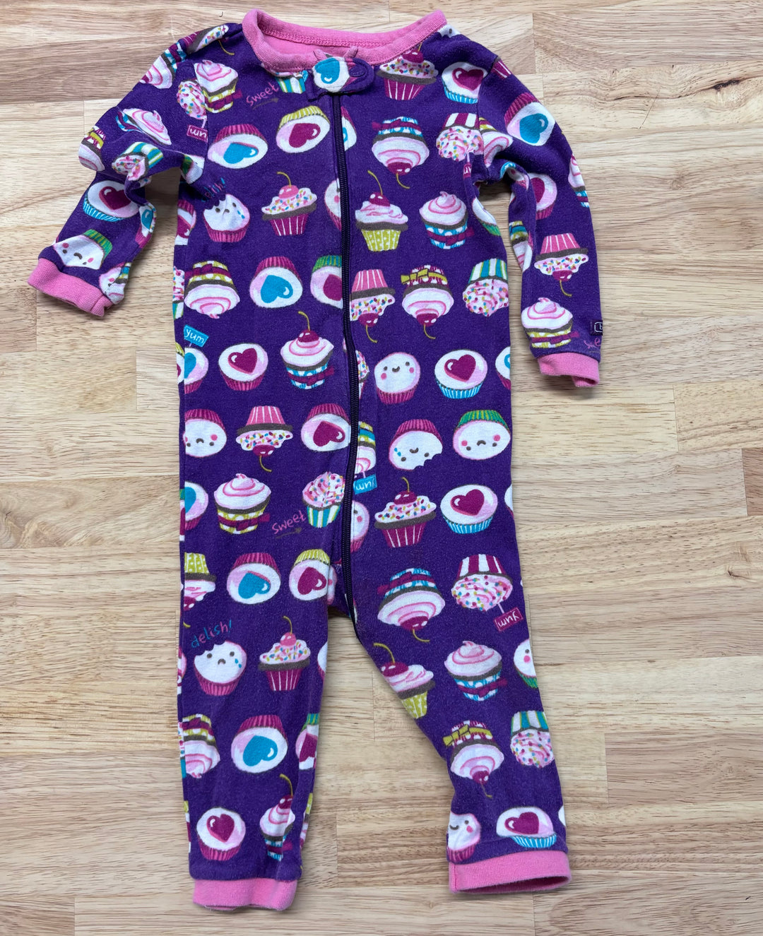 Children's Place 9-12 Month Sleeper (Cupcake Design)