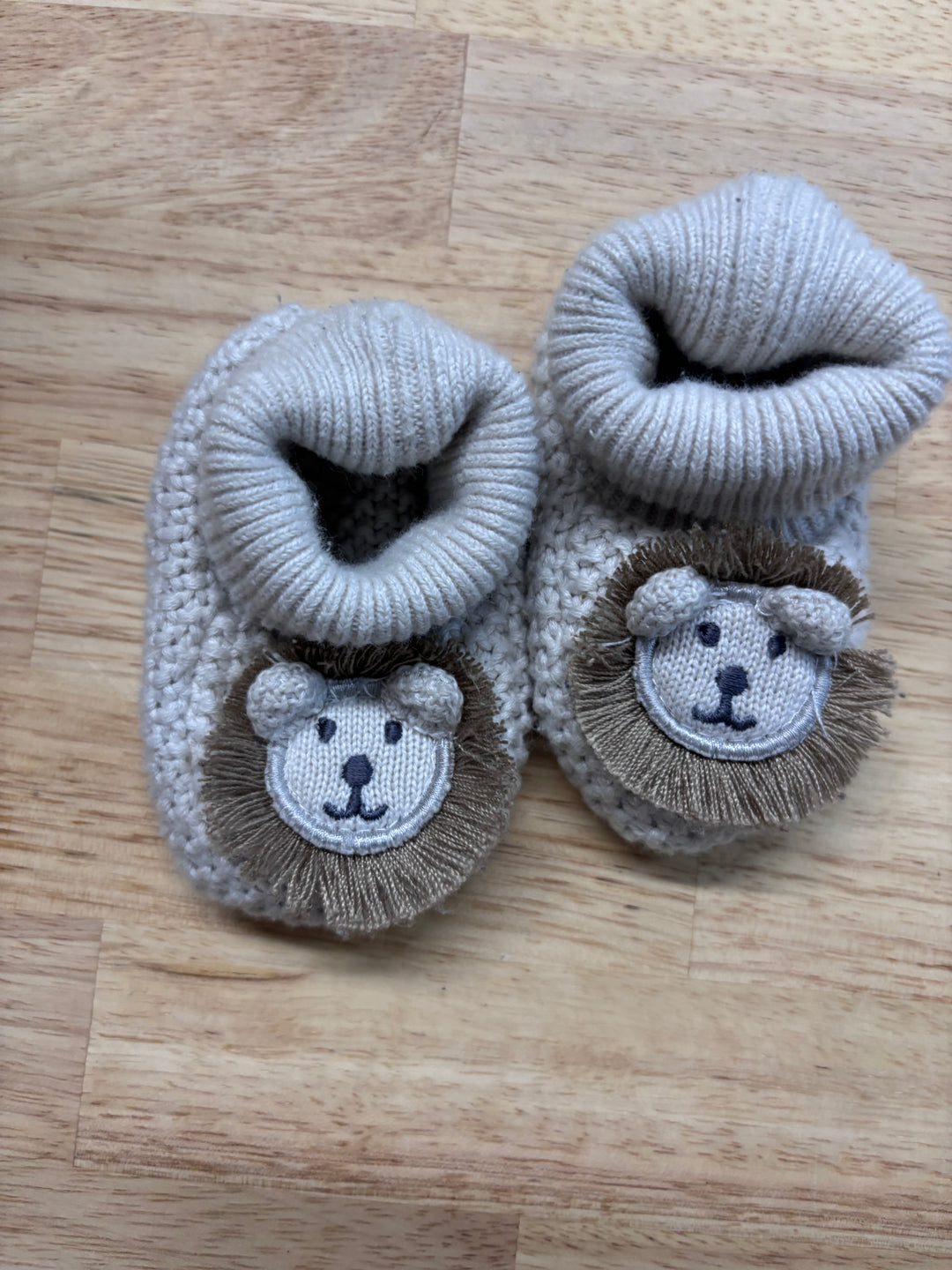 Infant Knit Slippers with Lion Design