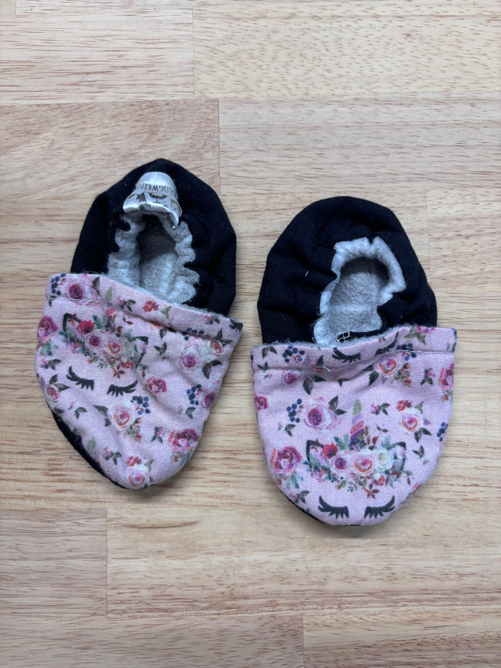 Bulldog Wrinkle Booties (Handmade)