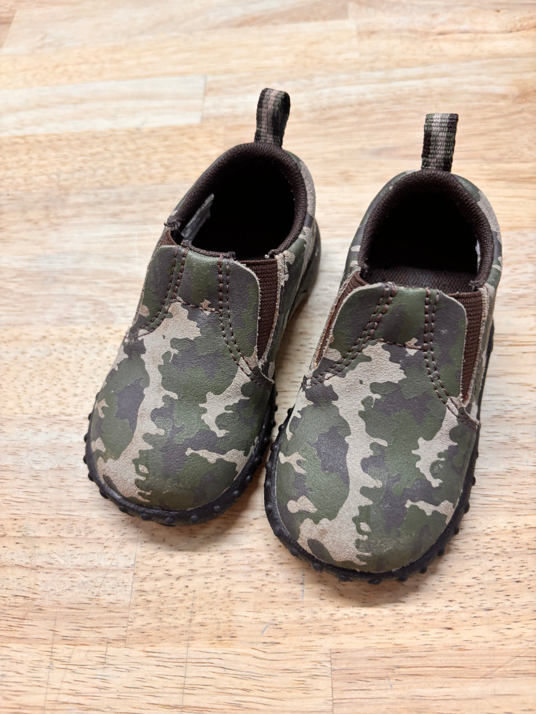 Camo Hard-Sole Shoes – 5