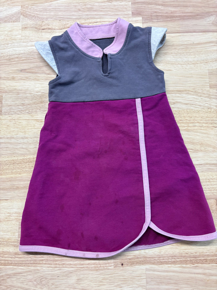 Peekaboo Beans 2 Pixie Dress, Magenta | play condition