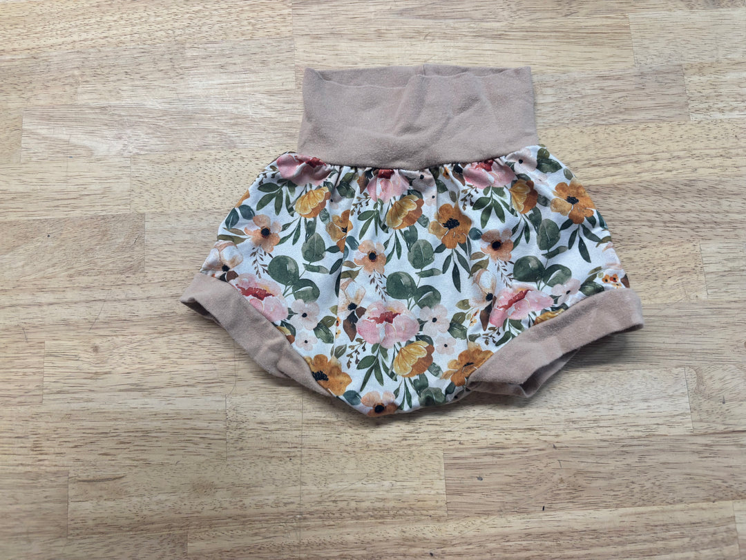 Give Little Wildlings Grow-With-Me Shorts – Floral | 4–7Y