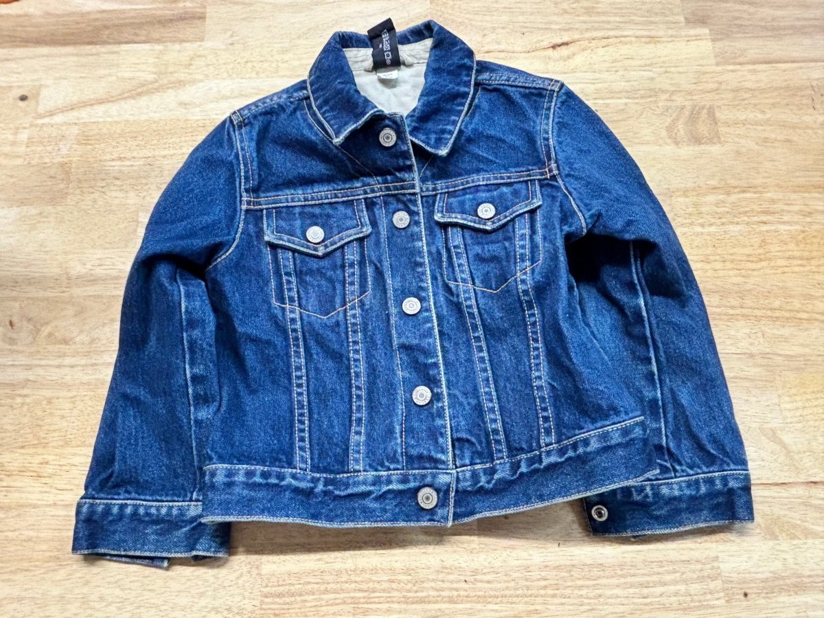 Gap Lined Denim Jacket – Medium/Dark Wash | Youth XS - Nest and Sprout - Consignment
