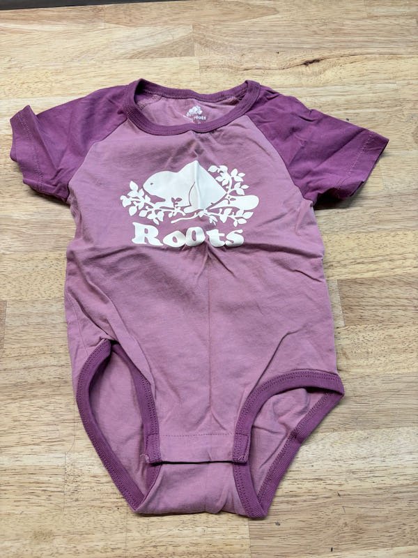 Roots Lightweight Bodysuit – Pink | 12–18M - Nest and Sprout - Consignment