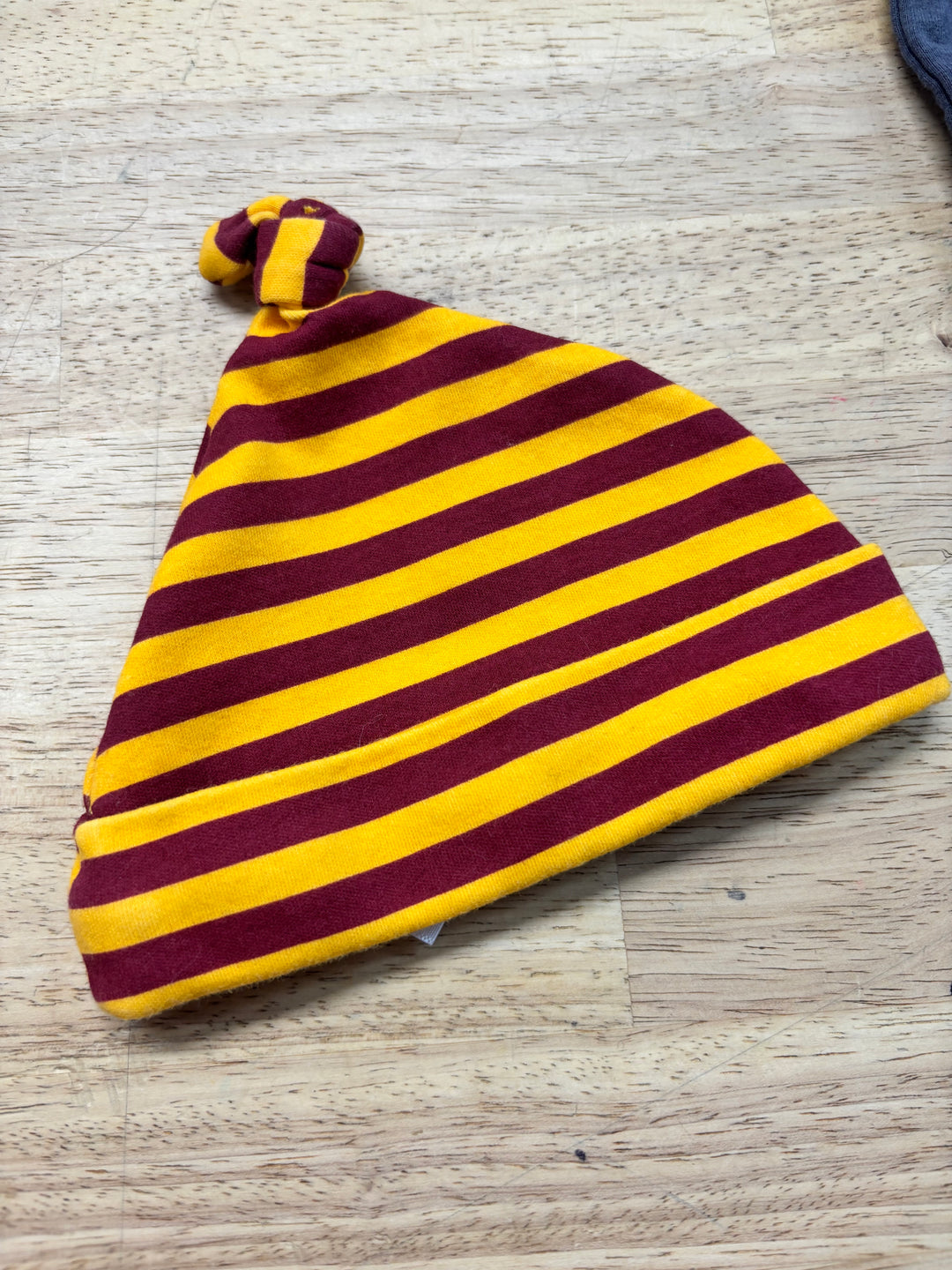 Harry Potter Gryffindor Knotted Hat | 3M