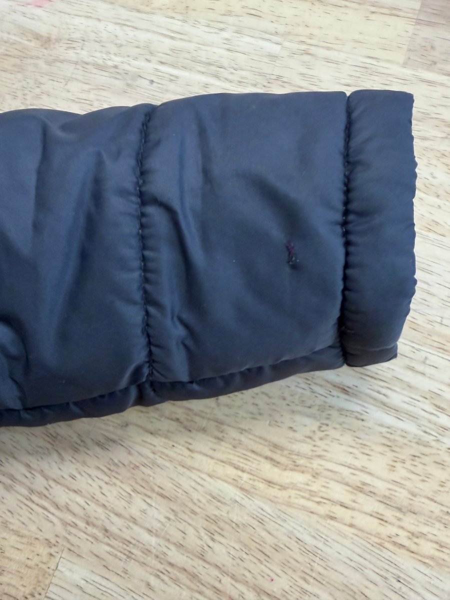 OshKosh Insulated Puffer Jacket – 5 | Green and Navy | Faux Fur Hood - Nest and Sprout-Consignment
