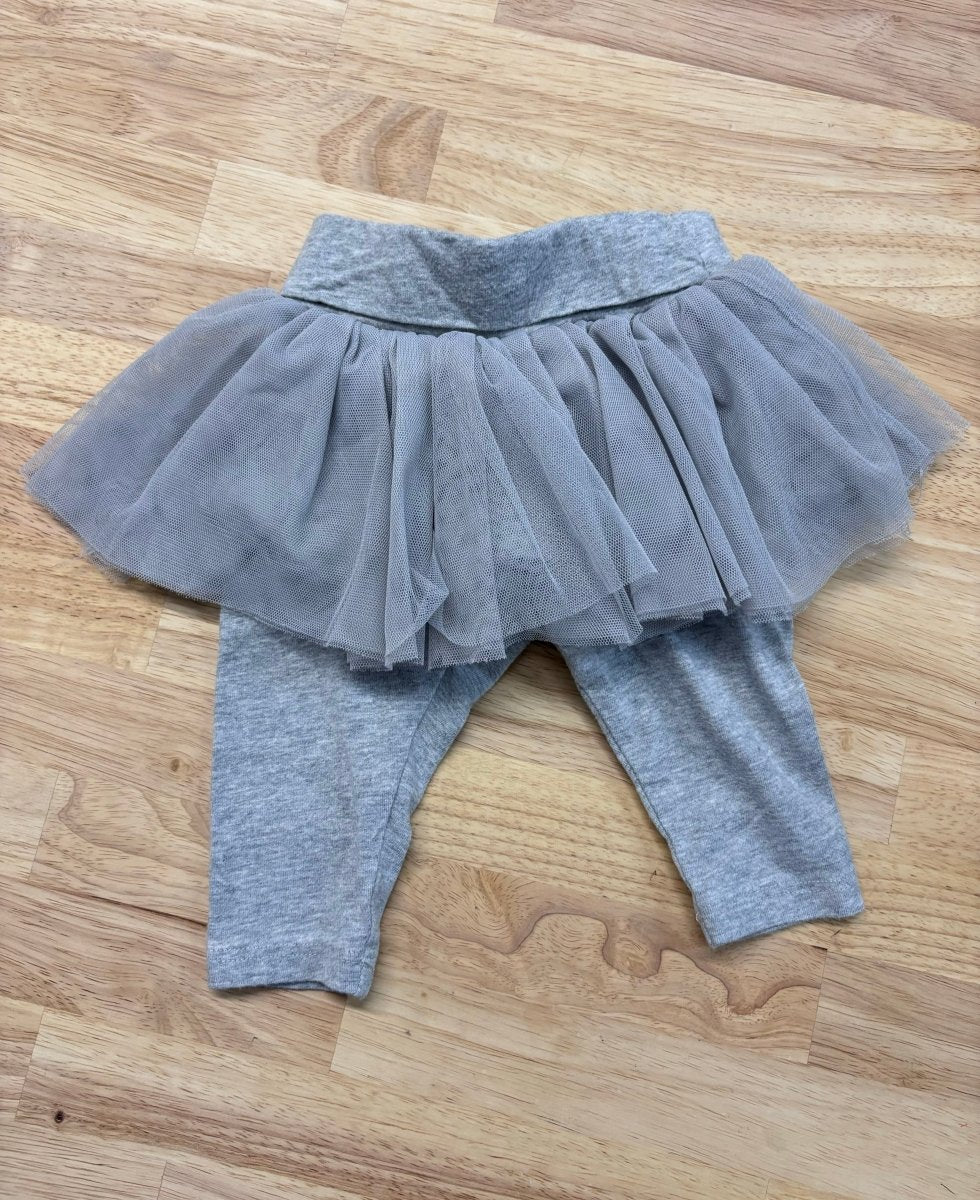 Gap Skirt Leggings, 0 - 3 Months, Grey with Tulle Skirt - Nest and Sprout - Consignment