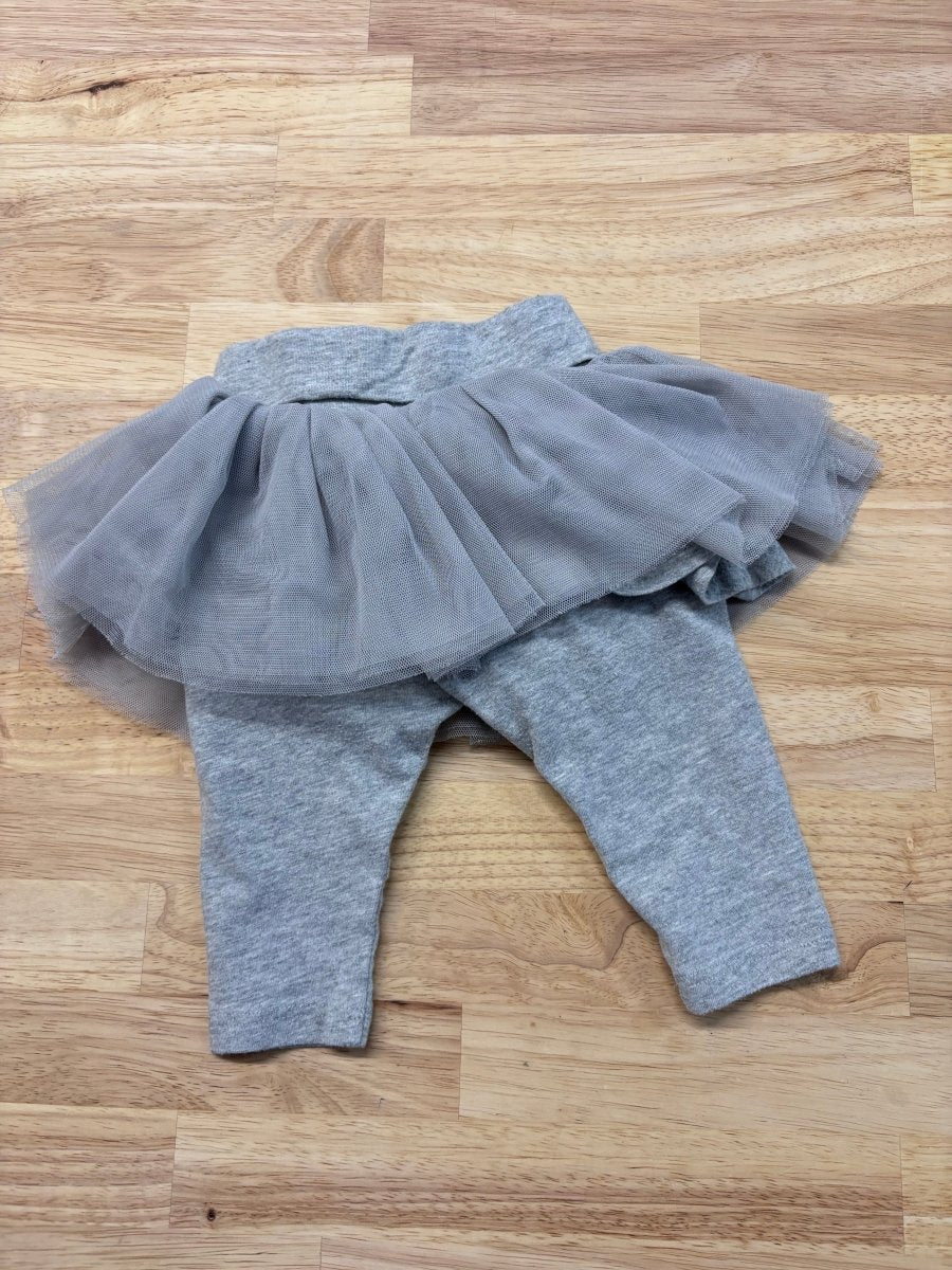 Gap Skirt Leggings, 0 - 3 Months, Grey with Tulle Skirt - Nest and Sprout - Consignment