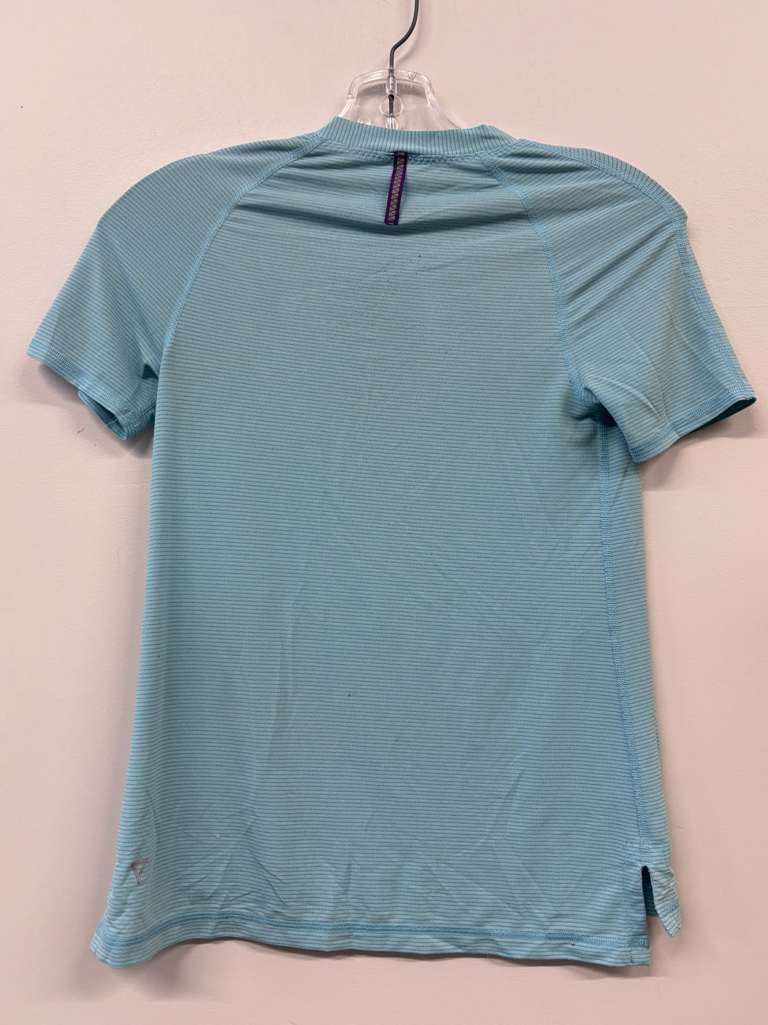 Ivivva Mesh T-Shirt, Size 10 imperfect