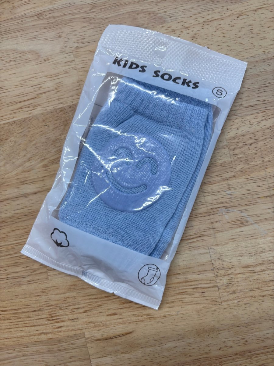 Kids Socks with Smiley Face (Blue, Size Small, NWT) - Nest and Sprout - Consignment