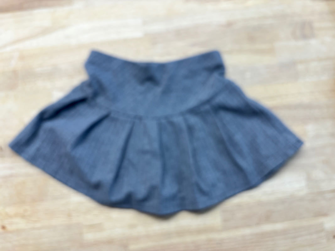 H&M Grey Pleated Skirt | Size 2–4Y