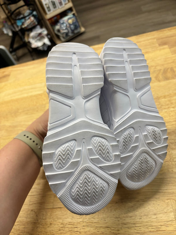 White Sneakers | Size 32