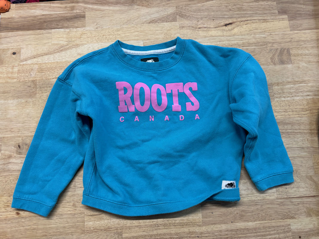 Roots Blue Sweatshirt Pink Logo | Size 5T play