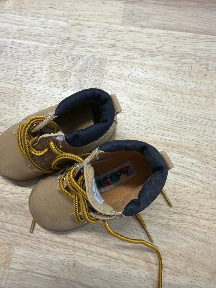 Jack and Lilly Little Worker Boots – 3 | Beige - Nest and Sprout-Consignment