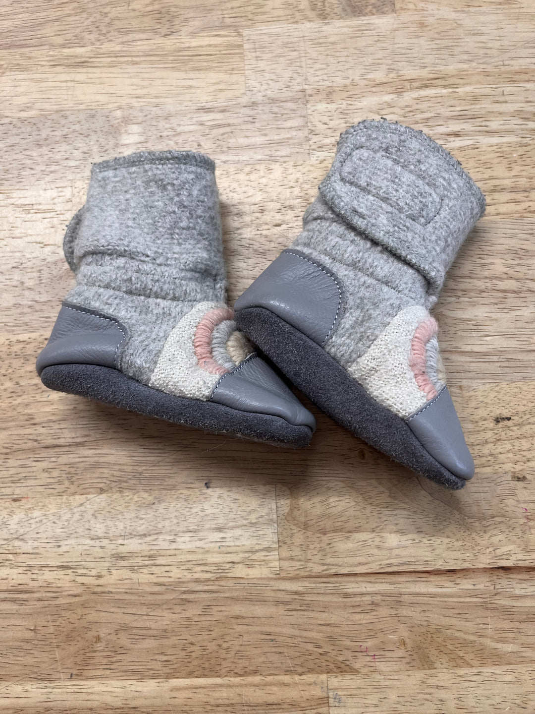 Nooks Shoes – 4 | Light Wash | Rainbow Print | Light Grey Toe Cap