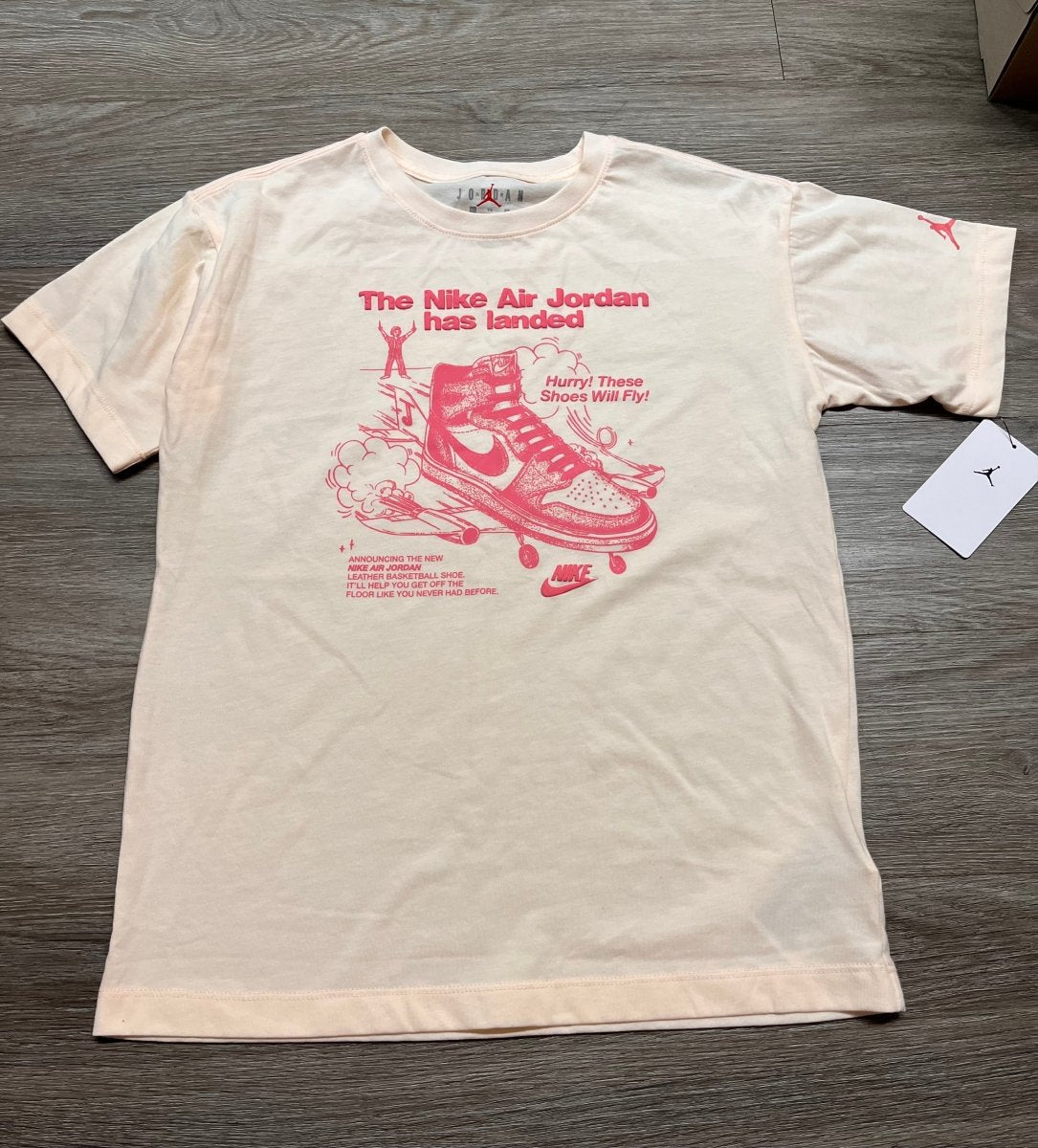 Nike Graphic Shirt – 13-15 Years | Peach and Pink | The Nike Air Has Landed | NWT - Nest and Sprout-Consignment