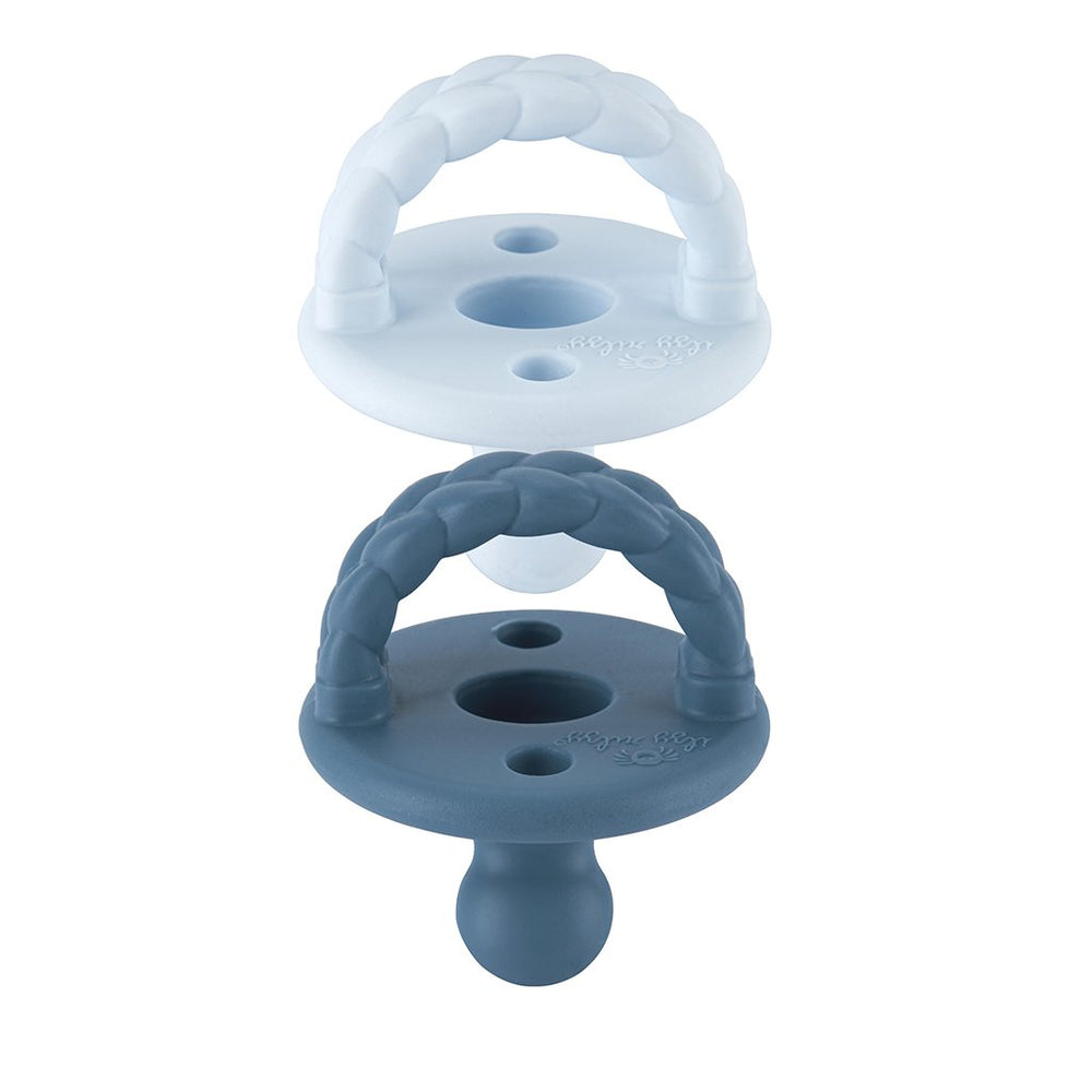 Pacifiers: Natural Rubber Latex Versus Silicone – Nest and Sprout